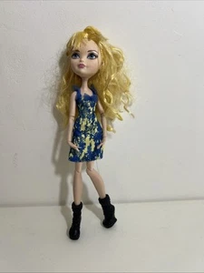 Bambola Ever After High Blondie Lockes Through The Woods - Foto 1 di 7