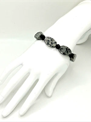Pulsera elástica gruesa con cuentas de piedra natural jaspe dálmata gris y negro de 7,5" Foto 1 de 4