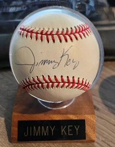Jimmy Key Signed Baseball in holder - w/COA - Picture 1 of 2