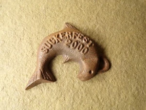 Fermacarte pubblicitario in ghisa ventosa pesce grandi laghi fonderia MI - Foto 1 di 5