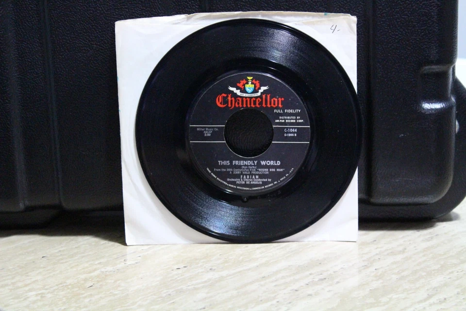 FABIAN 45 RPM RECORD...DAISY 2 - Image 1 of 1