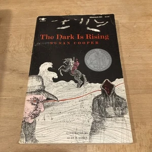 1973 *SIGNED/INSCRIBED* Paperback 1ST Susan Cooper THE DARK IS RISING - Imagen 1 de 8