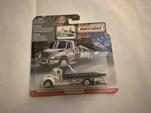 Matchbox International Durastar 4400 Flatbed Working Rigs 2019 MBX Service - Picture 1 of 1