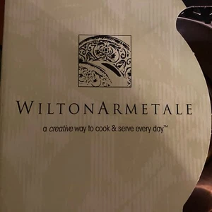 University North Carolina Wilton Armetale Round Serving Bowl, 12.5" - Graduation - Picture 1 of 9