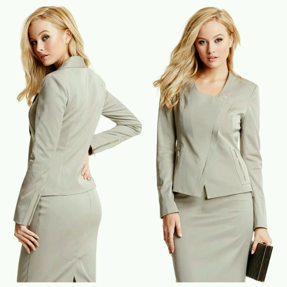 Chaqueta GRIS ADIVINA NUEVA CON ETIQUETAS TALLA 4 Foto 1 de 3