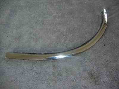 Volvo P1800 1965 izquierda 1/4 ventana moldura inferior R2 Foto 1 de 3