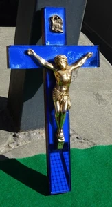 VINTAGE KOBALTBLAU VERSPIEGELTES GLAS & HOLZ WANDKRUZIFIX JESUS 10" - Bild 1 von 3