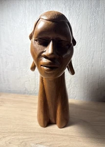 Afrikanische Frauenbüste aus Baobab-Holz (Belgischer Kongo) - Bild 1 von 12