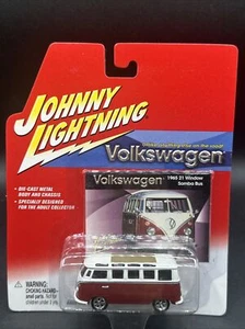 2002 Johnny Lightning VOLKSWAGEN RED 1965 VW 21 WINDOW SAMBA BUS free shipping - Picture 1 of 4