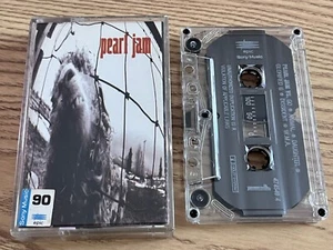 Pearl Jam VS. Cassette Tape (Epic Sony TH 1st 1993) Rock Grunge 90s - Picture 1 of 3