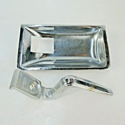 1975-1979 D5VB-6022896-AA Lincoln Continental RH Interior Chrome Door Handle Set - Image 1 of 4