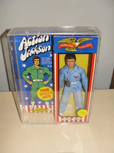 VINTAGE 73 MEGO "ACTION JACKSON" NEUWERTIG/VERPACKT MIT ACRYLVITRINE - Bild 1 von 6