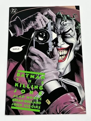 Batman: The Killing Joke (DC TItan 1988) 1st Titan Edition, 1st Print - Image 1 of 2
