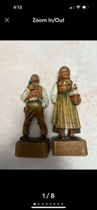 Madera Tallada Vintage Mujer con Pollo en Cesta y Madera Tallada Hombre con Pipa - Imagen 1 de 8