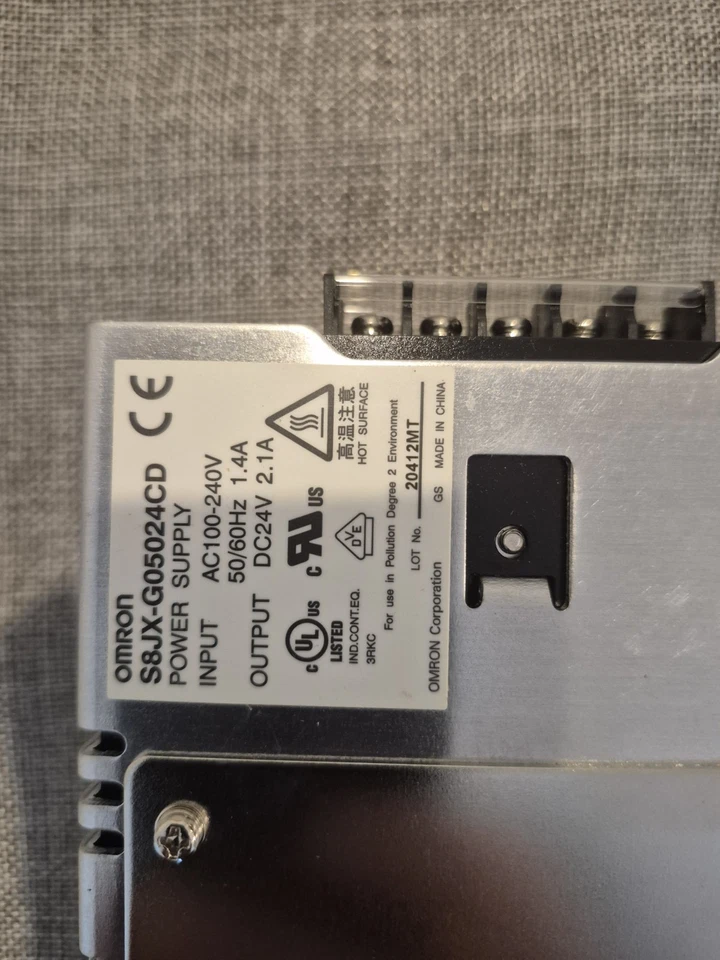 NUEVA FUENTE DE ALIMENTACIÓN OMRON S8JX-G05024CD 100-240V Foto 1 de 4