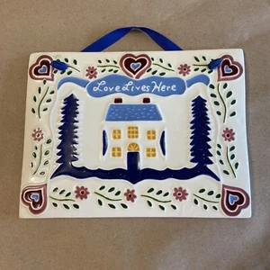 Dekor J Duban Designs HERZEN Keramik hängende Plakette HOME Liebe lebt hier WILLKOMMEN - Bild 1 von 19
