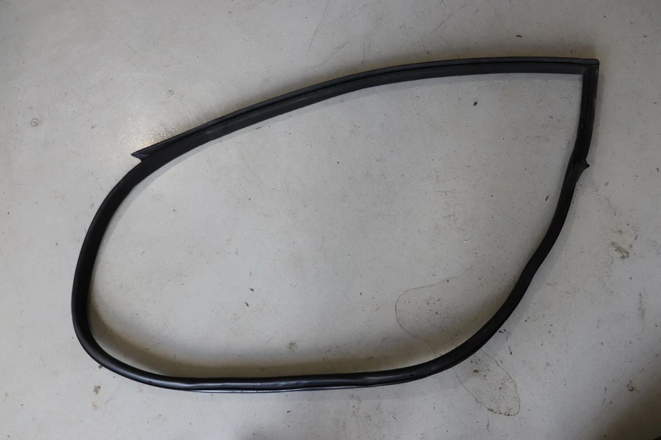 Sello de marco de puerta interior para Porsche Cayman S 981 2014 LHS 99102547500 J175 Foto 1 de 1