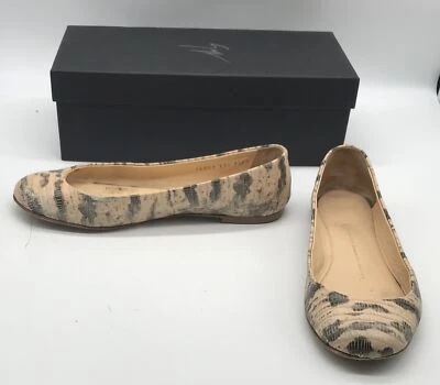 Giuseppe Zanotti Design Beige Negro Animal Print Puntera Redonda Planos Talla 37.5 Foto 1 de 4
