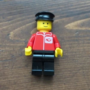 Lego Minifigure Post Office Black Legs Black Hat Town Post001 Z1 - Picture 1 of 2