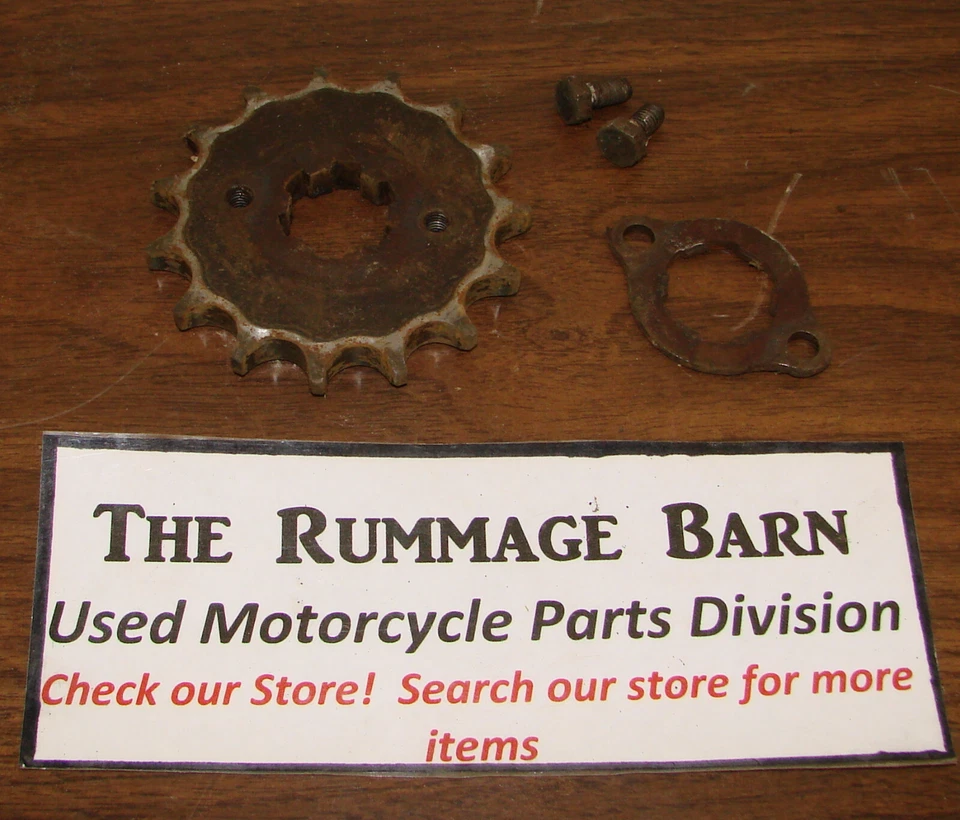 Piñón de cadena delantero con retenedor y pernos ----------- Honda CB450 1973 Foto 1 de 1