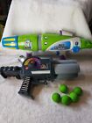 Toy Story Disney Store Buzz Lightyear Gun i pistolet zergów 2010. Blasters do kul