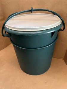 Vtg Large Tupperware Canister With Hooking Handle Green - Picture 1 of 10