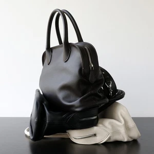 Bolso plegable de cuero de vaca Agnes b., bolso de hombro, bandolera bolso de viaje bolso de bolos - Imagen 1 de 25