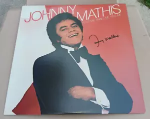 JOHNNY MATHIS MUSIC POP SIGNED 1977 HOLD ME THRILL ME KISS ME VINYL ALBUM COA - Picture 1 of 2