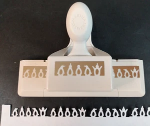 Martha Stewart Playful Penquins Penquin Border Edge Paper Card Punch - Picture 1 of 16