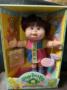 De colección 1998 Cabbage Patch Kids BABBLIN' FUN Rani Kay) cabello castaño - sin probar - Imagen 1 de 16