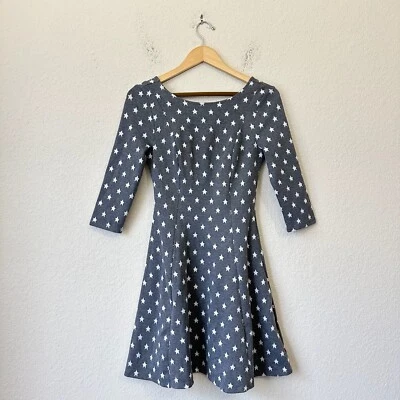 MODCLOTH Mini Dress Womens Sz S Gray Star Print Sheath 3/4 Sleeve A-Line Pleated - Image 1 of 4