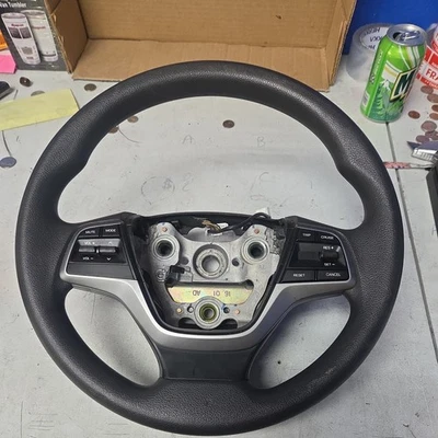 Hyundai Elantra 2017 2018 volante con control de crucero - 56100F3140 Foto 1 de 4