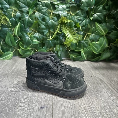 Zapatilla deportiva Vans Sk8-Hi MTE para niños pequeños 7,5 cremallera negra gamuza suela de goma Foto 1 de 4