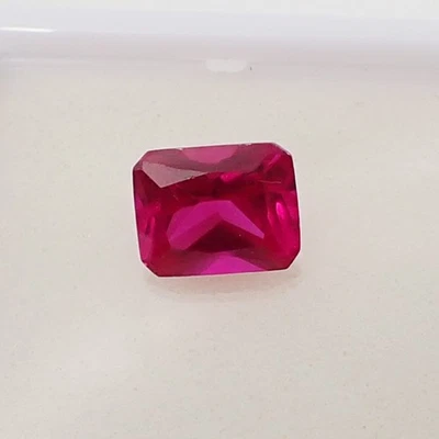 Created 10x8mm Emerald Cut Blood Red Ruby Colour Loose 4.20 carats Gemstone - Image 1 of 4