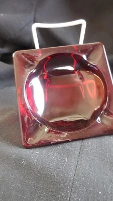 Anchor Hocking Royal Ruby ash tray - Image 1 of 3