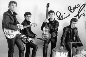 Pete Best Signed 6x4 Photo Beatles Drummer Music Autograph Memorabilia + COA - Picture 1 of 3