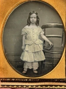 1/6 Daguerreotype Girl With Yellow Tinted Dress - Picture 1 of 6