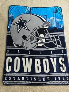 Vintage Large Dallas Cowboys NFL 60" x 80" Fleece Throw Blanket - Picture 1 of 3