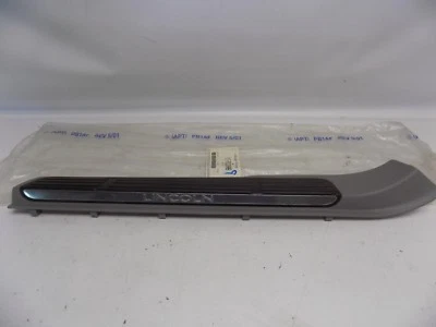 Nuevo OEM 2000-2002 Lincoln Navigator Placa de umbral de puerta de piso Almohadilla de desgaste Cubierta de moldura Foto 1 de 3