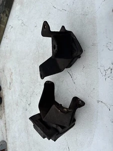 Jeep CJ V8 motor mount CJ5 CJ7 CJ8  engine set 304 360 401 AMC - Picture 1 of 3