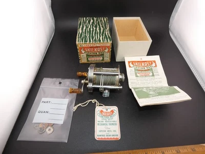 Carrete de viento vintage Pflueger Skilkast nivel baitcasting n.º 1953 Foto 1 de 4
