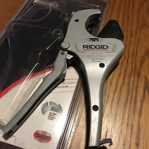Ridgid RC-2375 Ratsche Aktion Kunststoff Rohrschneider 1/8 - 2 3/8" - Bild 1 von 5