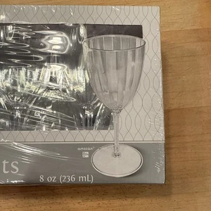 8 Pcs Premium Quality Amscan Wine Goblets 8 Oz / 236mL Plastic Reusable - Picture 1 of 4