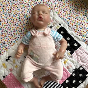 Silikon Baby Puppe realistische gähnende Kleie unbekannte Bewegung aufklappbare Arm/Bein Wimpern - Bild 1 von 12