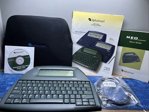 Palabra Portátil Alphasmart NEO - Reemplazado 2032 Nueva Caja Abierta Completa En Caja - Imagen 1 de 10