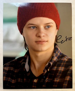 Charlie Tahan Signed Autographed Frankenweenie 8x10 Photo Actor Color Photo - Picture 1 of 3