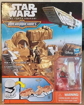Игровой набор Micro Machines Star Wars The Force Awakens шлем штурмовика НОВЫЙ - Изображение 1 из 2