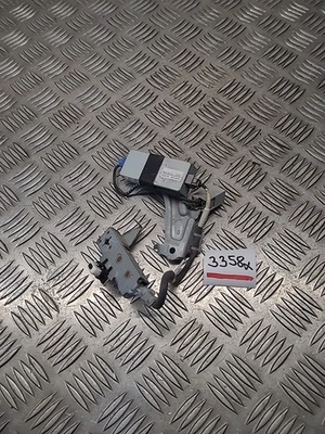 AMPLIFICADOR ANTENA AÉREA LEXUS CT CT200H 863C0-76010 2015 Foto 1 de 4