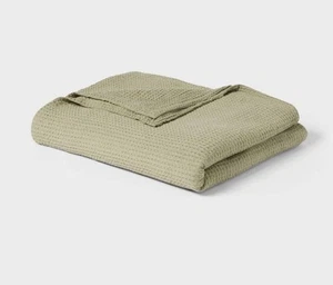 King Tencel Lyocell Waffle Weave Blanket Threshold Colling - Green- NEW - Picture 1 of 5