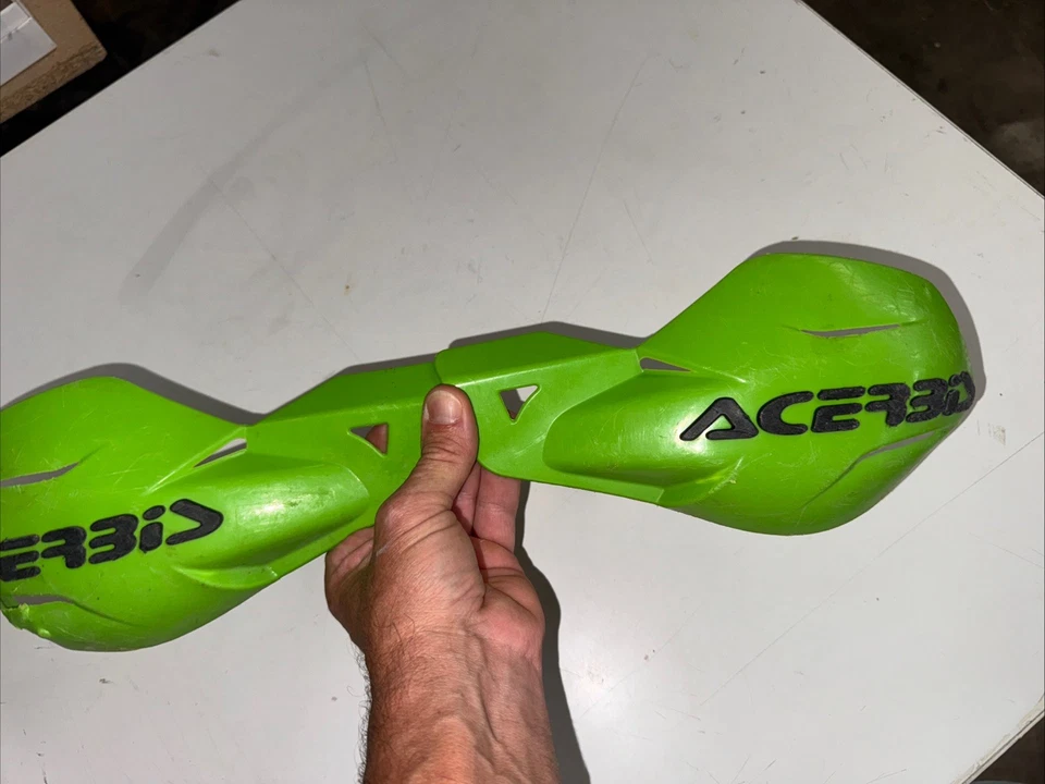 Paramani Noto Della ACERBIS colore  Verde - Universali. Montano Su Tutte Le Moto - Immagine 1 di 4